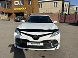 Toyota Camry 2018 годаүшін14 700 000 тг. в Астана – фото 2