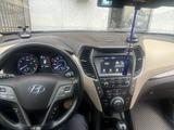 Hyundai Santa Fe 2016 года за 5 800 000 тг. в Уральск – фото 2