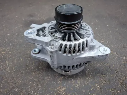 Генератор 1NR Toyota 2706047100 за 25 000 тг. в Алматы