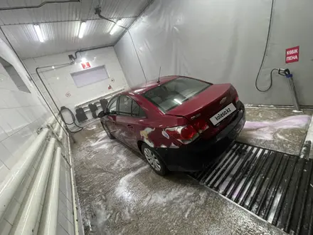 Chevrolet Cruze 2012 года за 1 430 000 тг. в Астана – фото 4