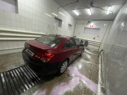 Chevrolet Cruze 2012 года за 1 430 000 тг. в Астана – фото 3