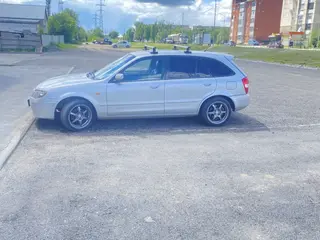 Mazda 323