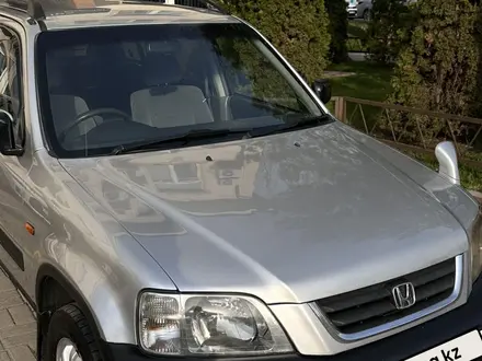 Honda CR-V 1996 года за 3 200 000 тг. в Алматы