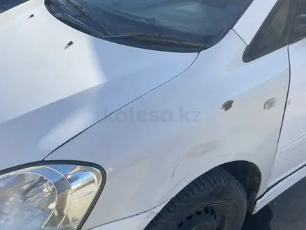 Toyota Ipsum 2003 года за 4 000 000 тг. в Атырау – фото 5
