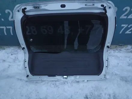 Крышка багажника дверь задняя за 80 000 тг. в Алматы – фото 5
