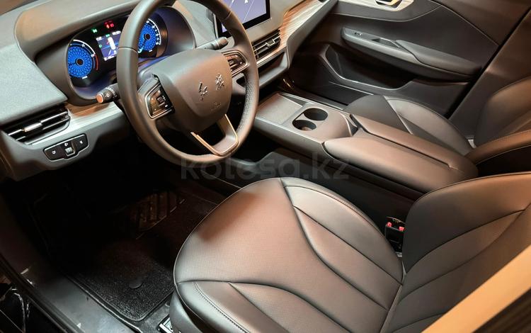 Hongqi E-QM5 — миниатюра 4