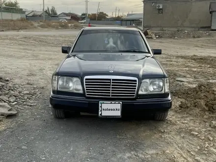 Mercedes-Benz E 200 1994 года за 1 750 000 тг. в Сатпаев – фото 5