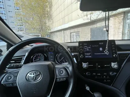 Toyota Camry 2021 года за 15 200 000 тг. в Астана – фото 6