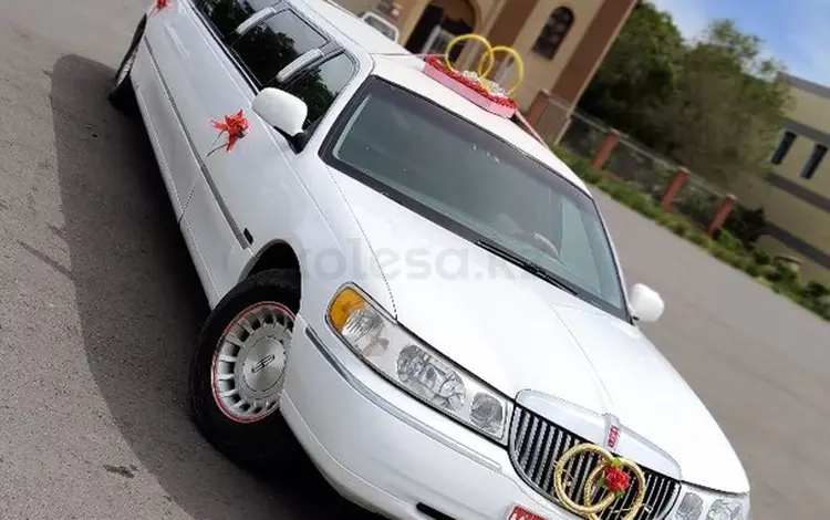 Lincoln Town Car 1999 года за 2 500 000 тг. в Астана