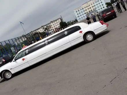 Lincoln Town Car 1999 годаүшін2 500 000 тг. в Астана – фото 4
