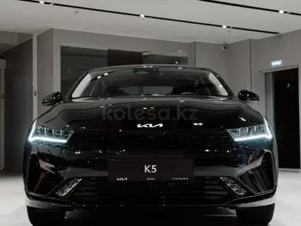 Kia K5 Prestige 2026 года за 15 990 000 тг. в Алматы – фото 16