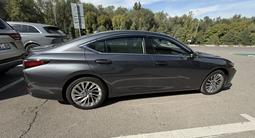 Lexus ES 250 2023 года за 32 000 000 тг. в Алматы – фото 5