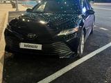 Toyota Camry 2019 года за 12 000 000 тг. в Атырау – фото 2