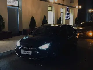 Hyundai Accent, 2011