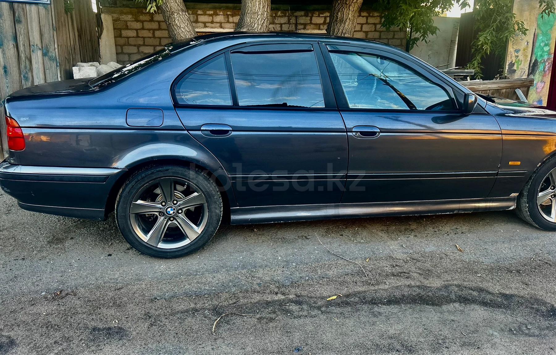 BMW 523 1998 г.