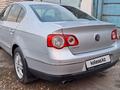 Volkswagen Passat 2010 годаfor4 500 000 тг. в Семей – фото 2