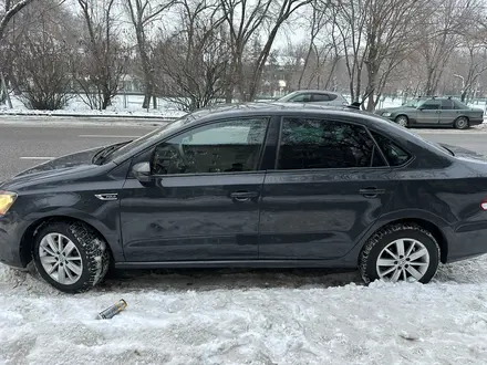 Volkswagen Polo 2018 года за 5 799 000 тг. в Алматы – фото 3