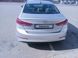 Hyundai Elantra 2017 года за 7 200 000 тг. в Актау – фото 2