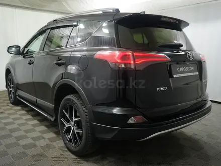 Toyota RAV4 2017 года за 12 500 000 тг. в Алматы – фото 2