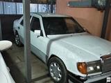 Mercedes-Benz E 200 1987 года за 500 000 тг. в Астана
