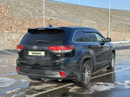 Toyota Highlander 2018 года за 18 500 000 тг. в Алматы – фото 4