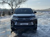 Toyota Highlander 2018 годаfor18 500 000 тг. в Алматы