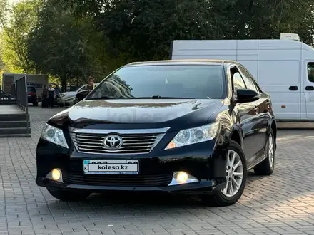 Toyota Camry 2014 года за 9 500 000 тг. в Алматы – фото 8