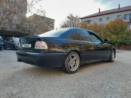 BMW 530 2001 года за 4 500 000 тг. в Шымкент – фото 2