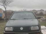 Volkswagen Vento 1993 года за 1 500 000 тг. в Актобе