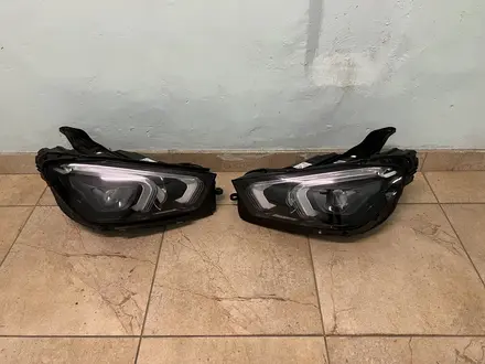 Фара правая левая Mercedes gle167 gle 167 led за 250 000 тг. в Астана