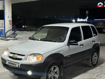 Chevrolet Niva 2017 года за 4 050 000 тг. в Караганда – фото 2