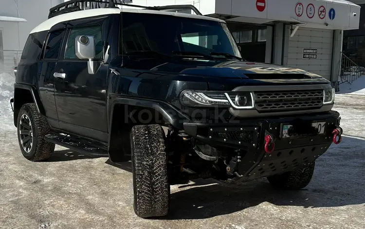 Toyota FJ Cruiser 2007 года за 15 200 000 тг. в Астана