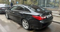 Hyundai Sonata 2010 года за 5 600 000 тг. в Астана – фото 2