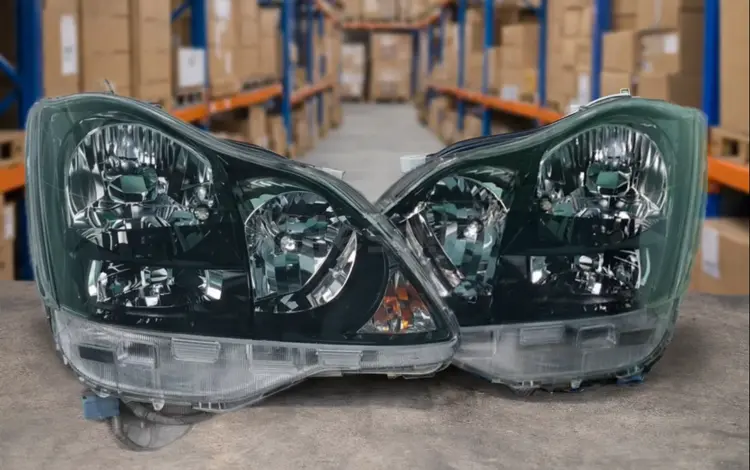 Фара Crown за 120 000 тг. в Астана