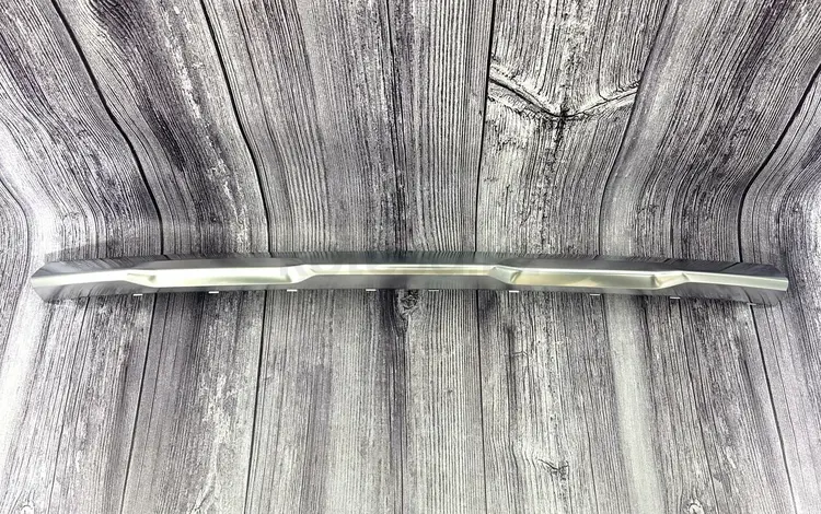 Накладка переднего бампера Hyundai Santa Fe за 1 000 тг. в Шымкент