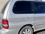 Kia Carnival 2004 года за 2 600 000 тг. в Астана – фото 4