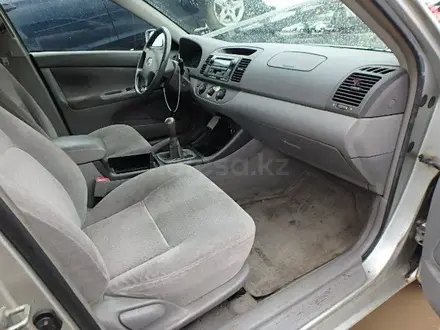 Toyota Camry 2003 года за 35 000 тг. в Алматы – фото 3