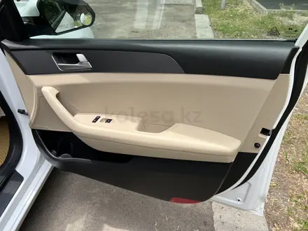 Hyundai Sonata 2014 года за 5 800 000 тг. в Алматы – фото 25