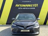 Toyota Camry 2020 года за 11 600 000 тг. в Уральск – фото 2