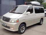 Toyota Grand Hiace 1999 года за 10 000 000 тг. в Алматы