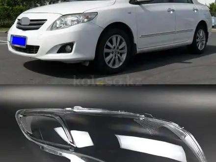 Стекла фар Toyota Corolla за 14 000 тг. в Алматы