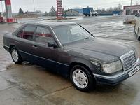 Mercedes-Benz E 200 1990 года за 1 200 000 тг. в Усть-Каменогорск