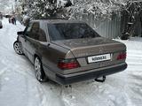 Mercedes-Benz E 260 1991 годаүшін2 600 000 тг. в Алматы – фото 4