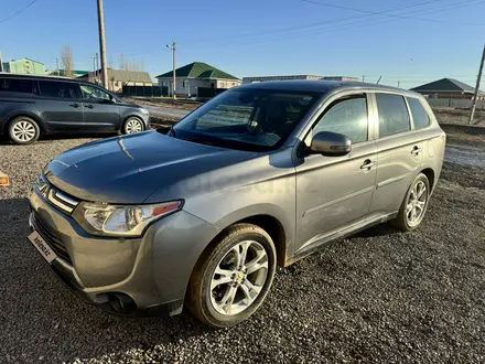 Mitsubishi Outlander 2013 года за 6 000 000 тг. в Актобе – фото 4