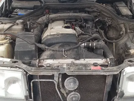 Mercedes-Benz E 230 1991 года за 2 000 000 тг. в Алматы – фото 3