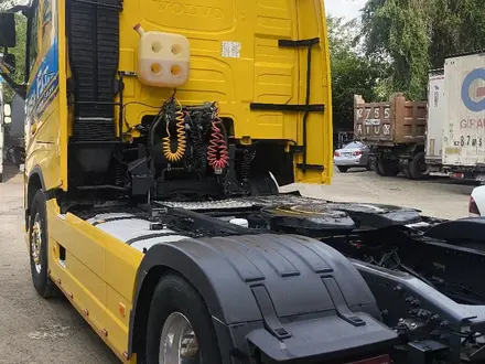 Volvo  FH 2018 года за 38 800 000 тг. в Алматы – фото 5