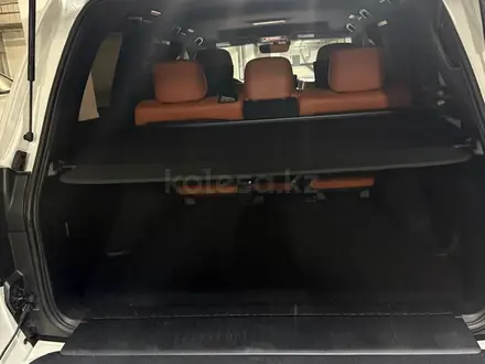 Lexus LX 570 2016 года за 36 800 000 тг. в Алматы – фото 6