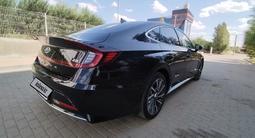 Hyundai Sonata 2022 года за 13 500 000 тг. в Актобе – фото 3