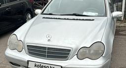 Mercedes-Benz C 180 2002 годаүшін3 000 000 тг. в Алматы