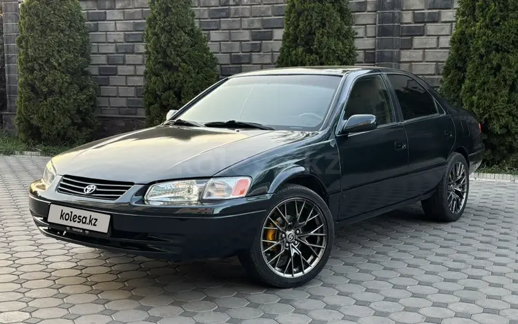Toyota Camry 1998 года за 2 600 000 тг. в Алматы